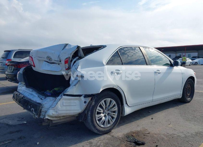 Photo 4 of 2010 Toyota Camry LE (VIN 4T4BF3EK9AR016647)