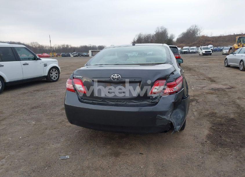 Photo 13 of 2010 Toyota Camry LE (VIN 4T4BF3EK9AR016907)