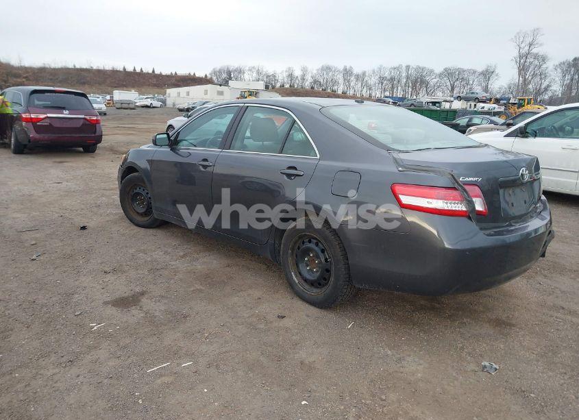 Photo 3 of 2010 Toyota Camry LE (VIN 4T4BF3EK9AR016907)
