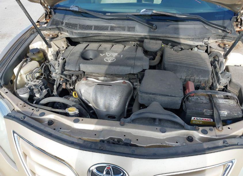 Photo 10 of 2010 Toyota Camry LE (VIN 4T4BF3EK9AR021752)