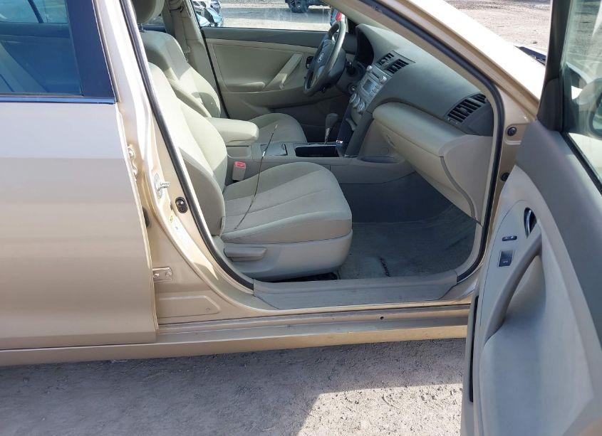 Photo 5 of 2010 Toyota Camry LE (VIN 4T4BF3EK9AR021752)