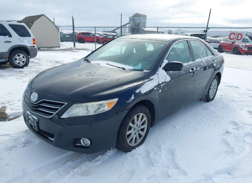 Photo 2 of 2010 Toyota Camry XLE (VIN 4T4BF3EK9AR062043)