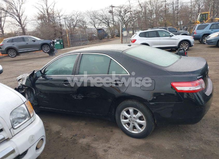 Photo 14 of 2010 Toyota Camry LE (VIN 4T4BF3EK9AR067839)