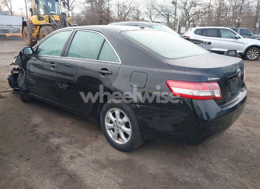 Photo 3 of 2010 Toyota Camry LE (VIN 4T4BF3EK9AR067839)