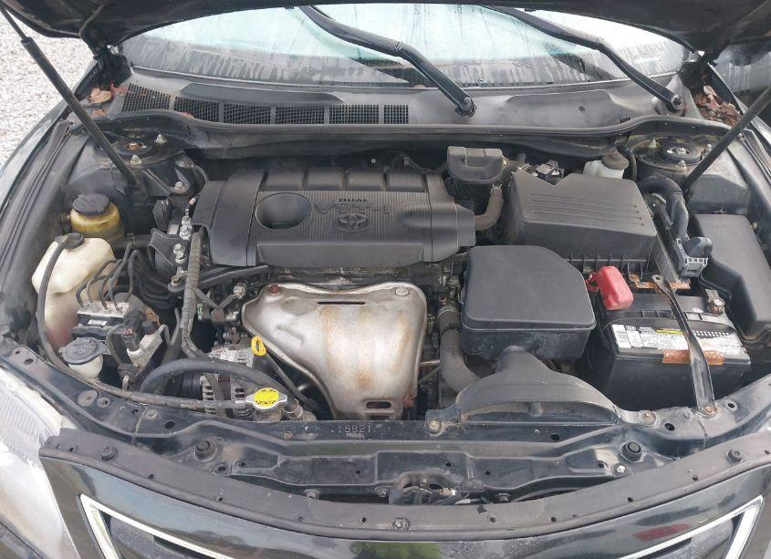 Photo 10 of 2010 Toyota Camry LE (VIN 4T4BF3EK9AR077786)