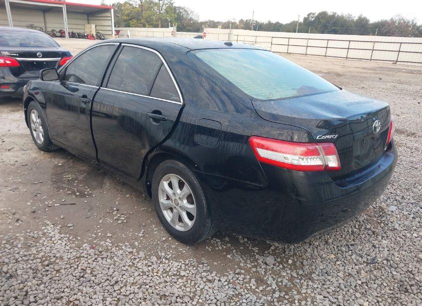 Photo 3 of 2010 Toyota Camry LE (VIN 4T4BF3EK9AR077786)