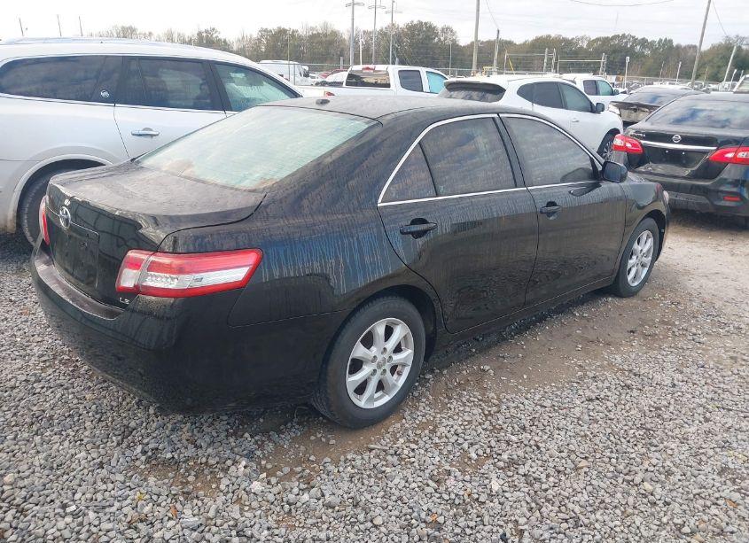 Photo 4 of 2010 Toyota Camry LE (VIN 4T4BF3EK9AR077786)