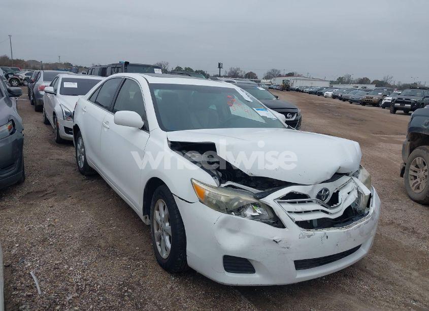 2010 Toyota Camry LE (VIN 4T4BF3EK9AR086343) main photo