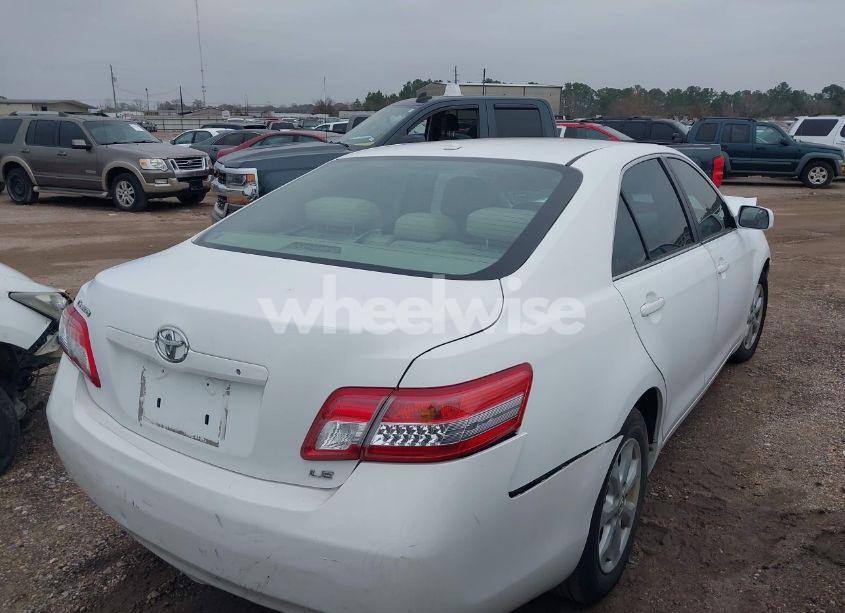 Photo 4 of 2010 Toyota Camry LE (VIN 4T4BF3EK9AR086343)