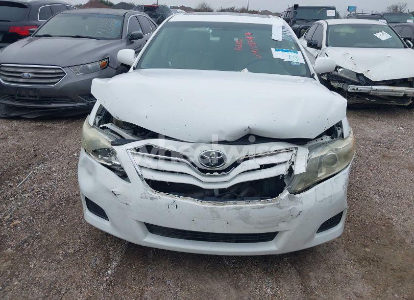 Photo 6 of 2010 Toyota Camry LE (VIN 4T4BF3EK9AR086343)