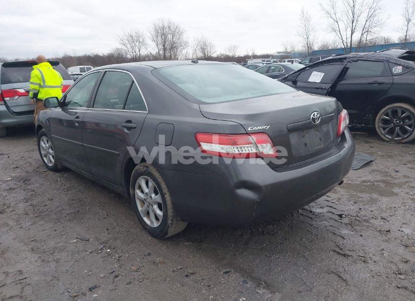 Photo 3 of 2011 Toyota Camry LE (VIN 4T4BF3EK9BR094203)