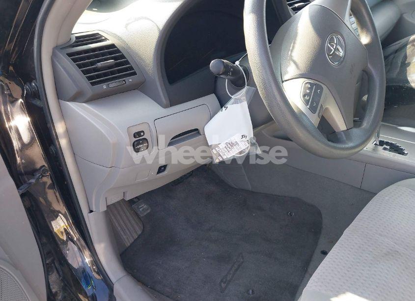 Photo 13 of 2011 Toyota Camry LE (VIN 4T4BF3EK9BR094332)