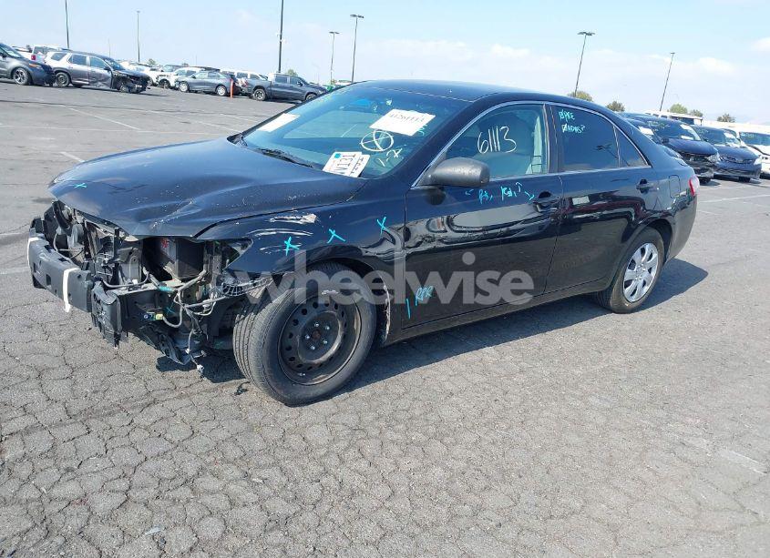 Photo 2 of 2011 Toyota Camry LE (VIN 4T4BF3EK9BR094332)