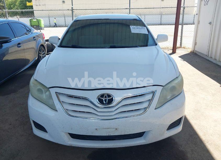 Photo 12 of 2011 Toyota Camry LE (VIN 4T4BF3EK9BR094976)