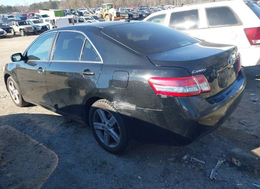 Photo 3 of 2011 Toyota Camry LE (VIN 4T4BF3EK9BR104292)