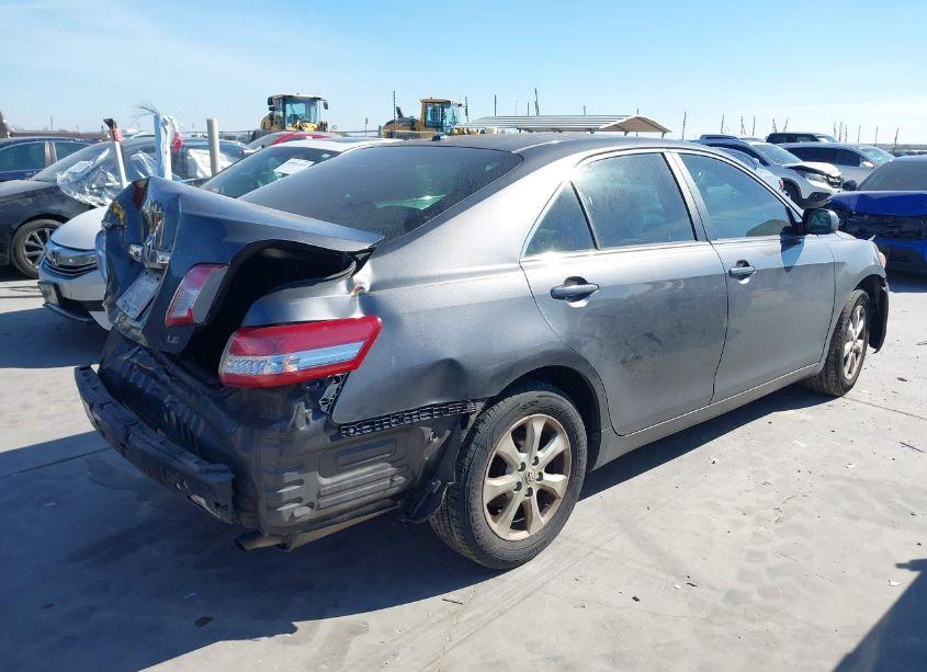 Photo 4 of 2011 Toyota Camry LE (VIN 4T4BF3EK9BR135798)