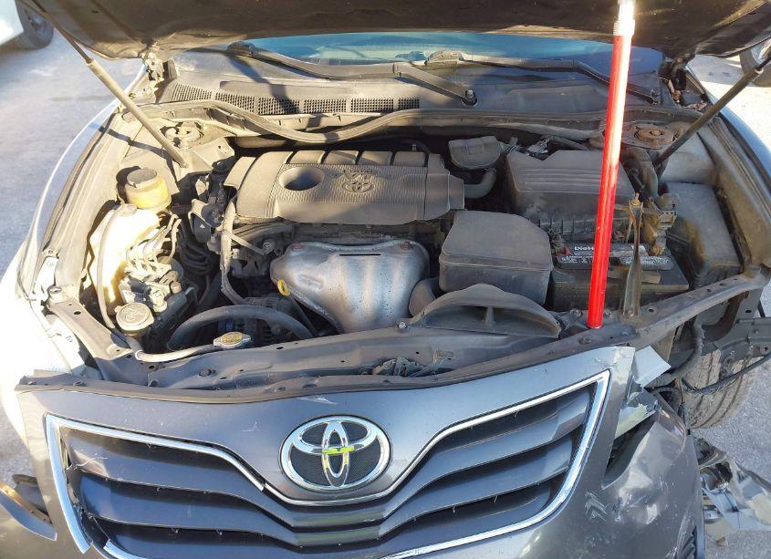 Photo 10 of 2011 Toyota Camry LE (VIN 4T4BF3EK9BR143545)