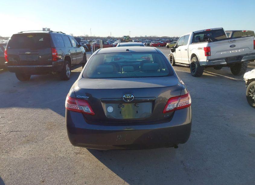 Photo 15 of 2011 Toyota Camry LE (VIN 4T4BF3EK9BR143545)