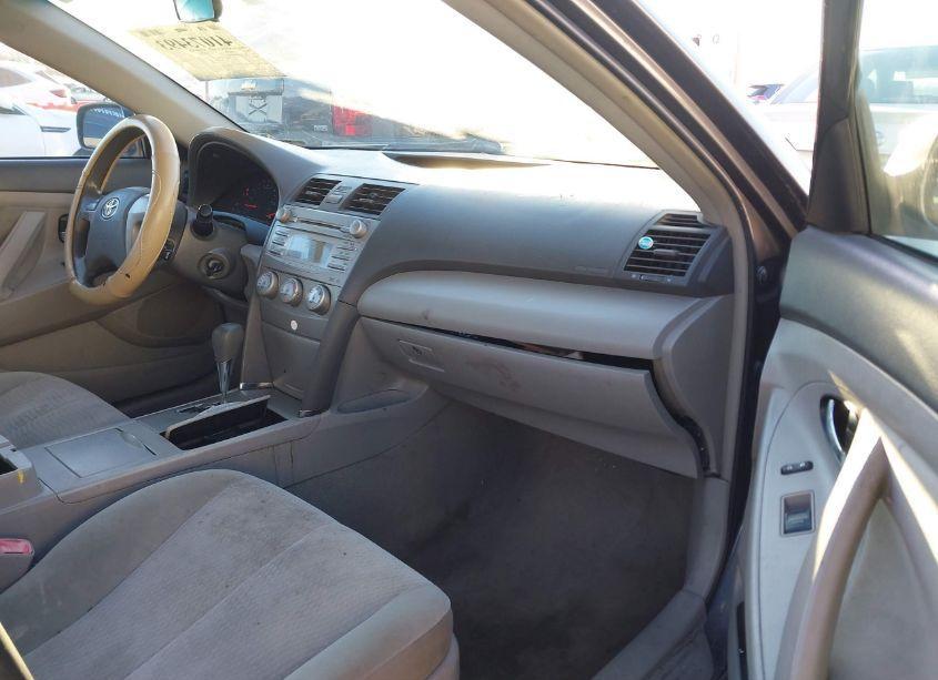 Photo 5 of 2011 Toyota Camry LE (VIN 4T4BF3EK9BR143545)