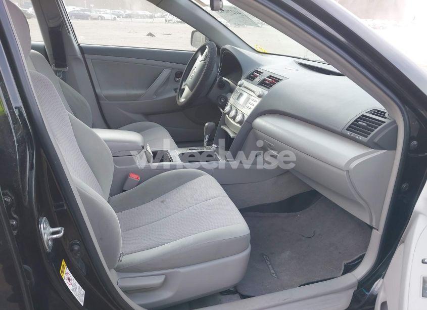 Photo 5 of 2011 Toyota Camry (VIN 4T4BF3EK9BR143853)