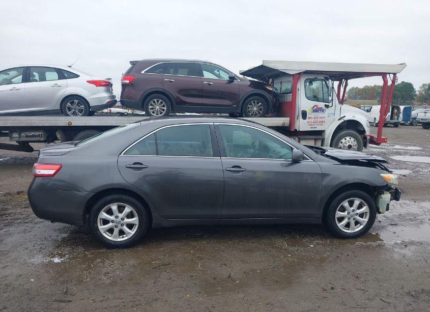Photo 13 of 2011 Toyota Camry LE (VIN 4T4BF3EK9BR162905)