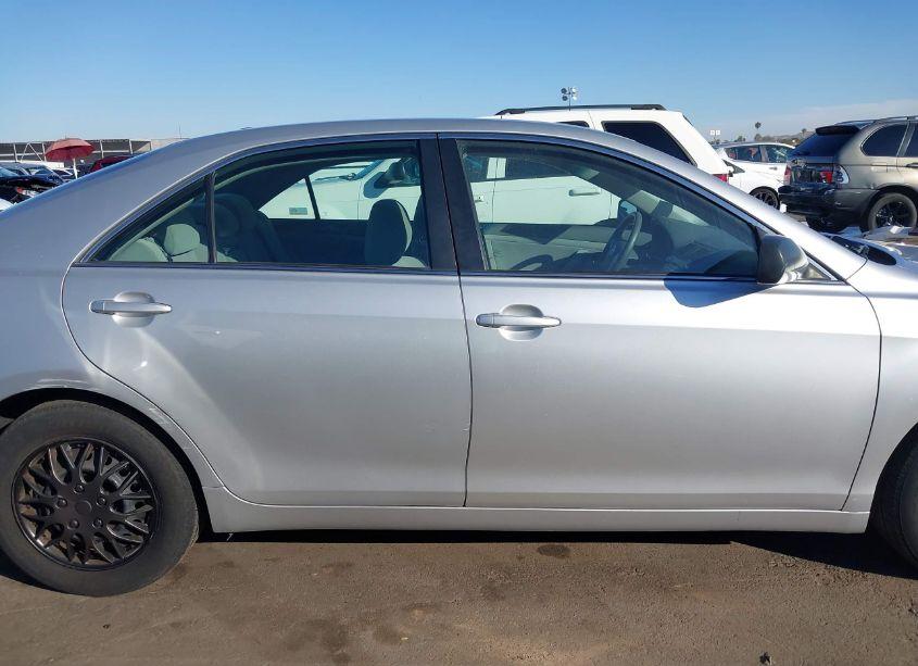 Photo 13 of 2011 Toyota Camry LE (VIN 4T4BF3EK9BR173595)