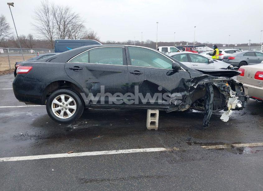 Photo 13 of 2011 Toyota Camry LE (VIN 4T4BF3EK9BR183544)