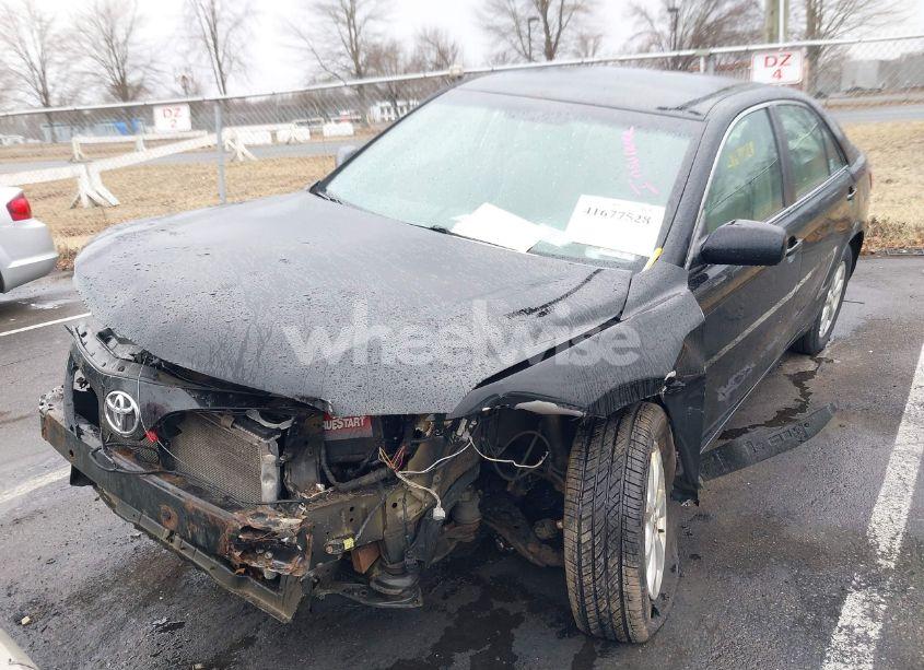 Photo 2 of 2011 Toyota Camry LE (VIN 4T4BF3EK9BR183544)