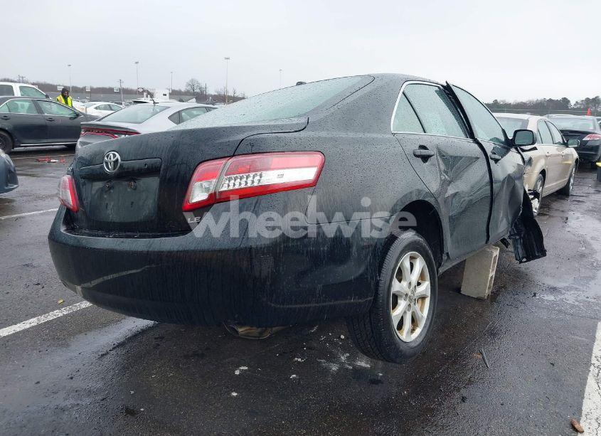 Photo 4 of 2011 Toyota Camry LE (VIN 4T4BF3EK9BR183544)