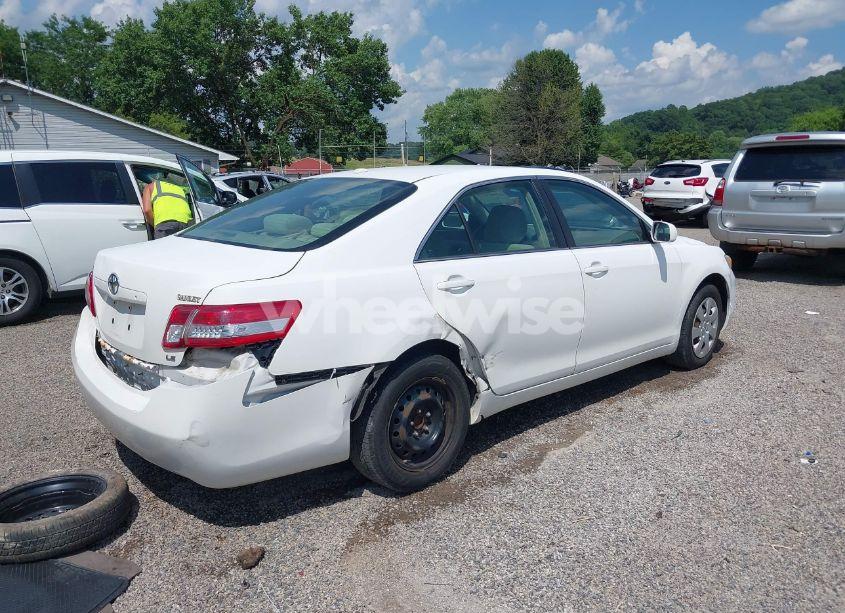 Photo 4 of 2011 Toyota Camry LE (VIN 4T4BF3EK9BR190977)