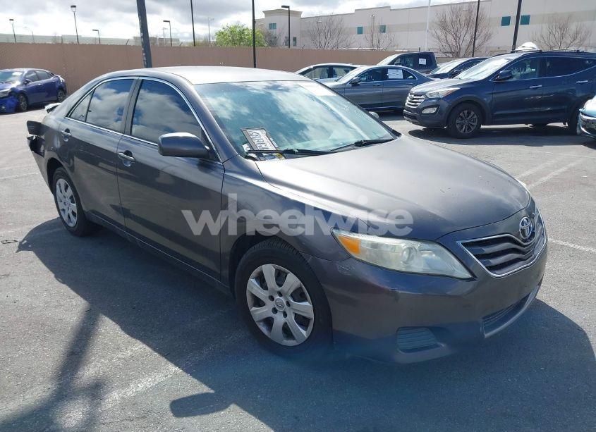 2011 Toyota Camry LE (VIN 4T4BF3EK9BR191773) main photo