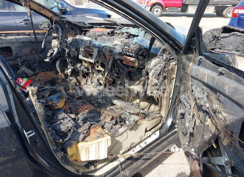 Photo 5 of 2011 Toyota Camry XLE (VIN 4T4BF3EK9BR194043)