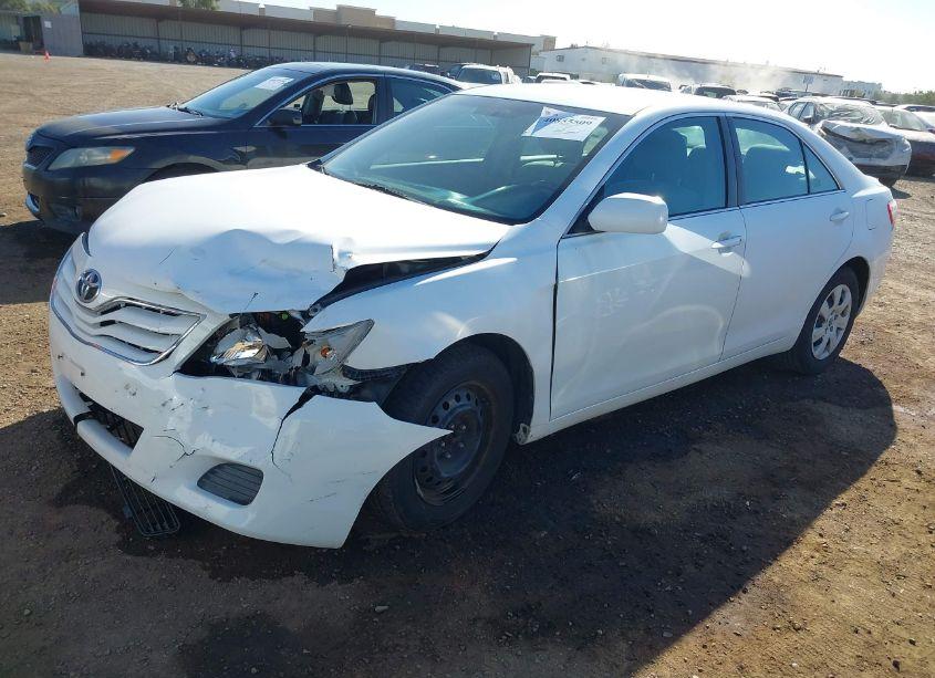 Photo 2 of 2011 Toyota Camry LE (VIN 4T4BF3EK9BR202819)