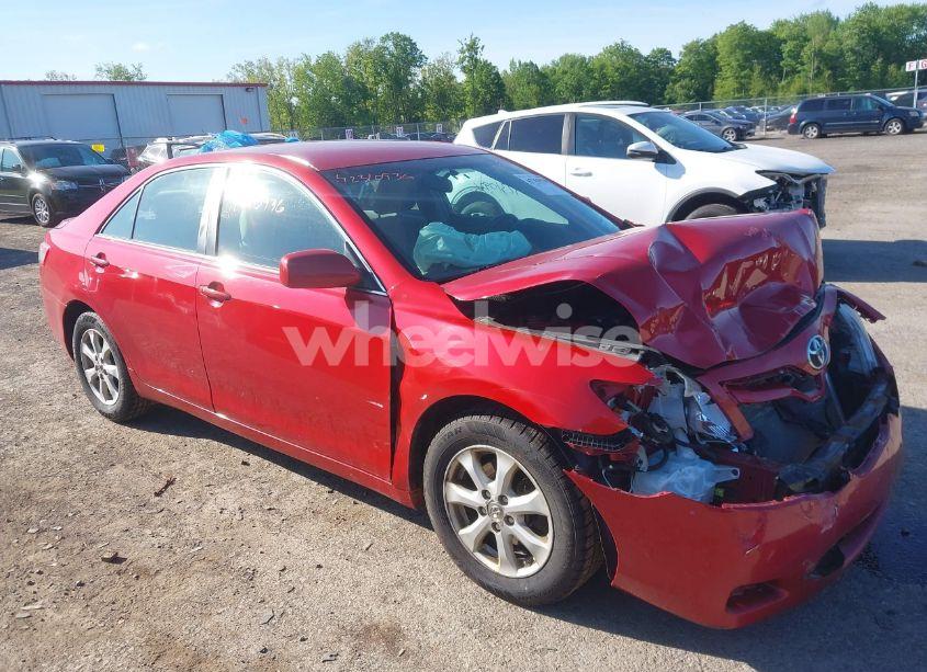 2011 Toyota Camry LE (VIN 4T4BF3EK9BR207017) main photo