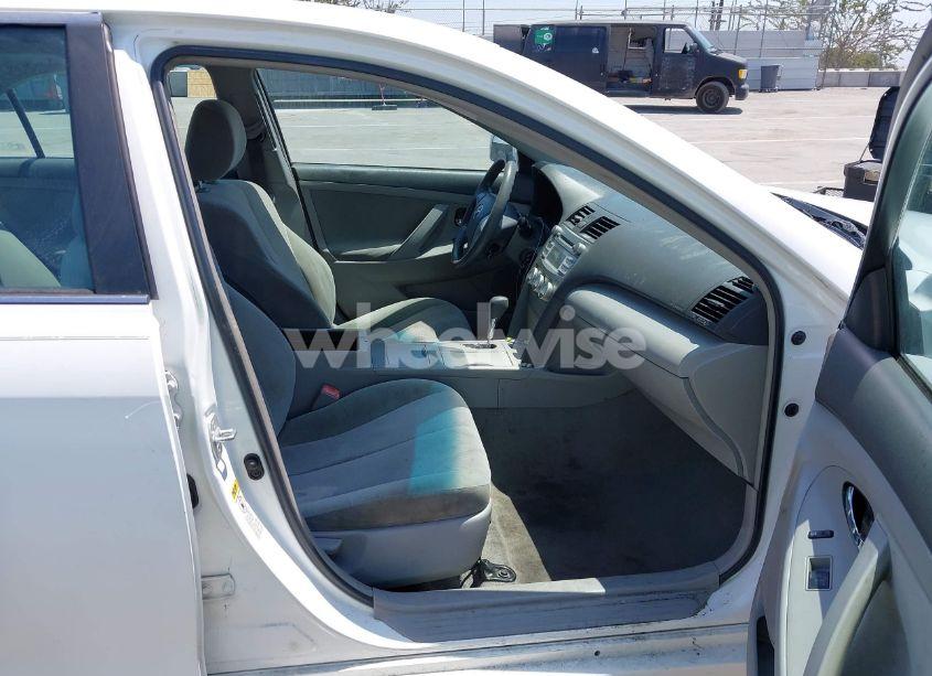 Photo 5 of 2011 Toyota Camry LE (VIN 4T4BF3EK9BR212427)