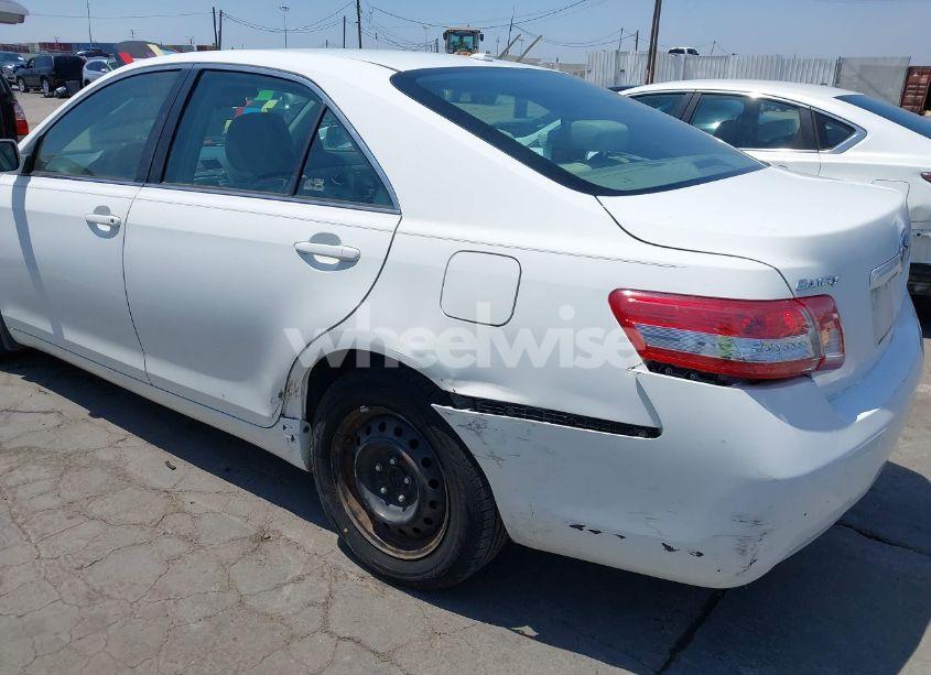 Photo 6 of 2011 Toyota Camry LE (VIN 4T4BF3EK9BR212427)