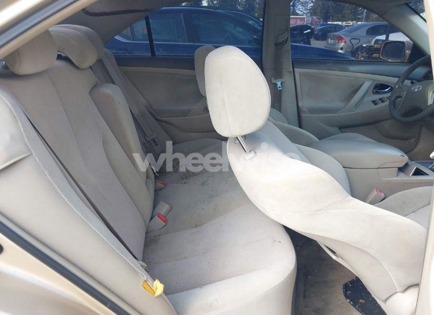 Photo 8 of 2010 Toyota Camry LE (VIN 4T4BF3EKXAR006368)