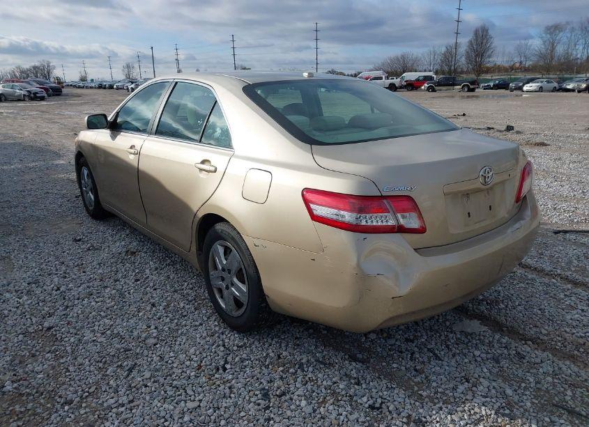 Photo 3 of 2010 Toyota Camry LE (VIN 4T4BF3EKXAR022196)