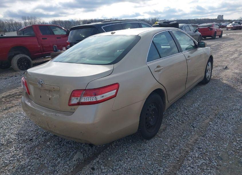 Photo 4 of 2010 Toyota Camry LE (VIN 4T4BF3EKXAR022196)