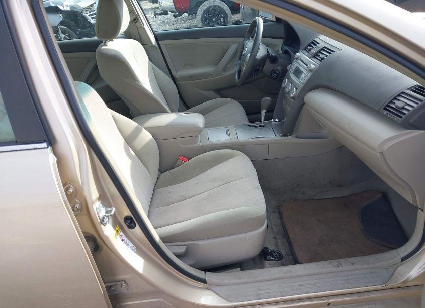 Photo 5 of 2010 Toyota Camry LE (VIN 4T4BF3EKXAR022196)