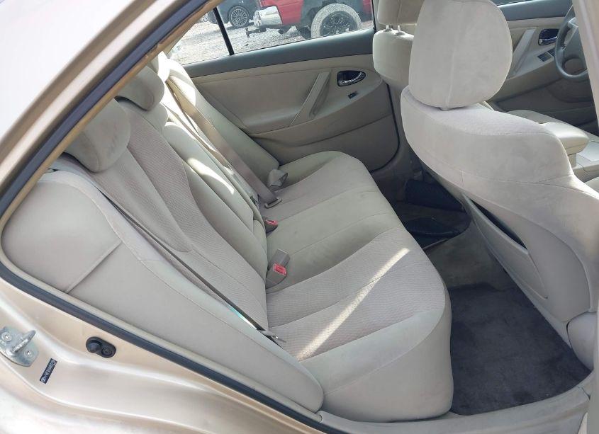 Photo 8 of 2010 Toyota Camry LE (VIN 4T4BF3EKXAR022196)