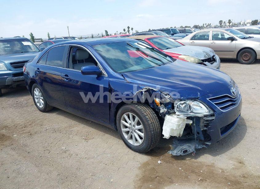 2010 Toyota Camry XLE (VIN 4T4BF3EKXAR029391) main photo