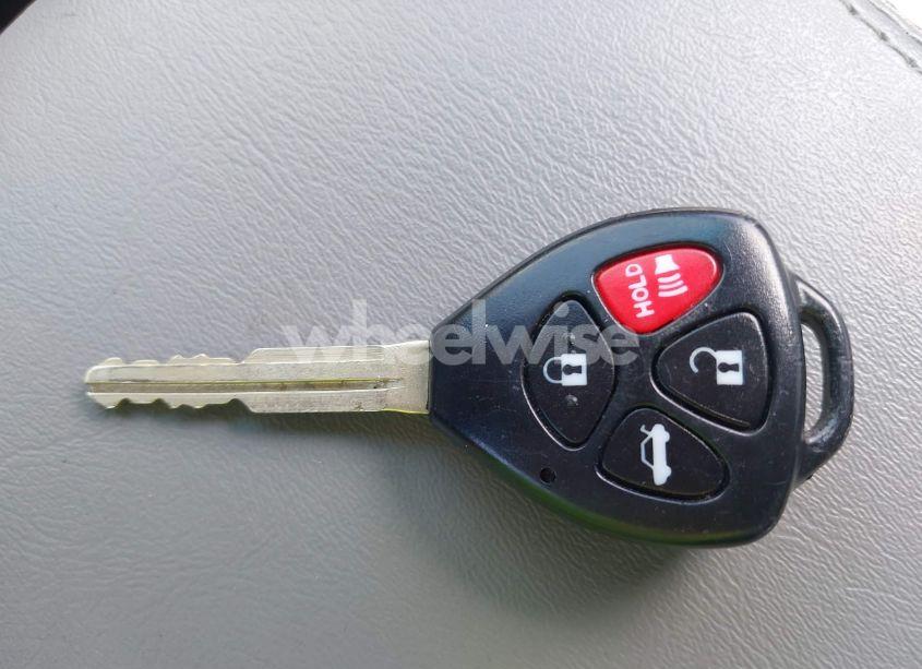 Photo 11 of 2010 Toyota Camry XLE (VIN 4T4BF3EKXAR029391)