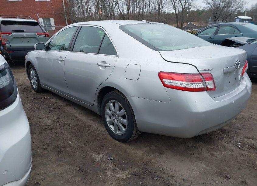 Photo 3 of 2010 Toyota Camry LE (VIN 4T4BF3EKXAR031383)