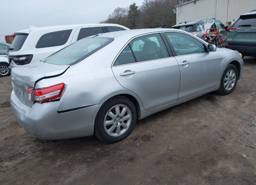 Photo 4 of 2010 Toyota Camry LE (VIN 4T4BF3EKXAR031383)