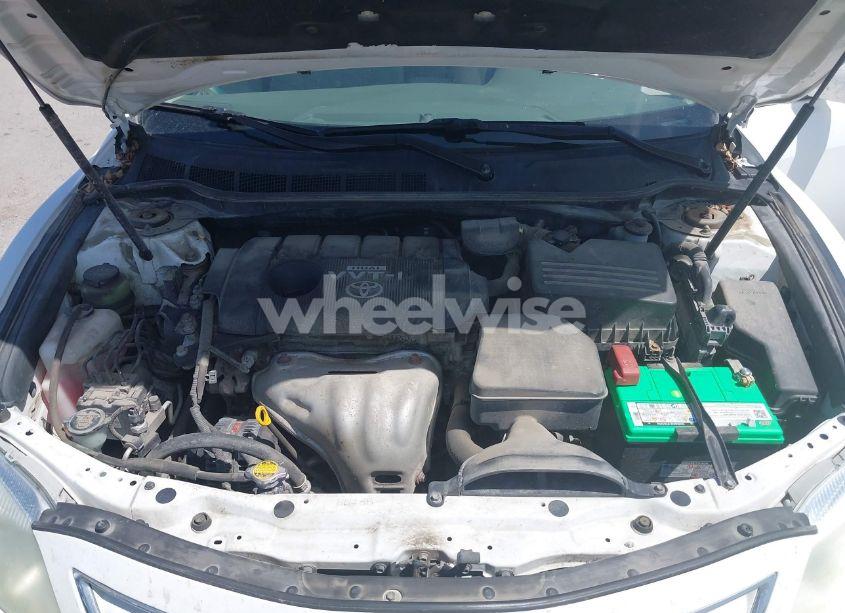 Photo 10 of 2010 Toyota Camry LE (VIN 4T4BF3EKXAR042433)