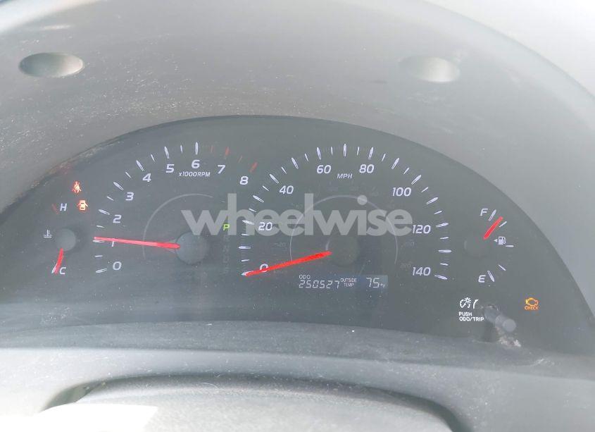 Photo 7 of 2010 Toyota Camry LE (VIN 4T4BF3EKXAR042433)