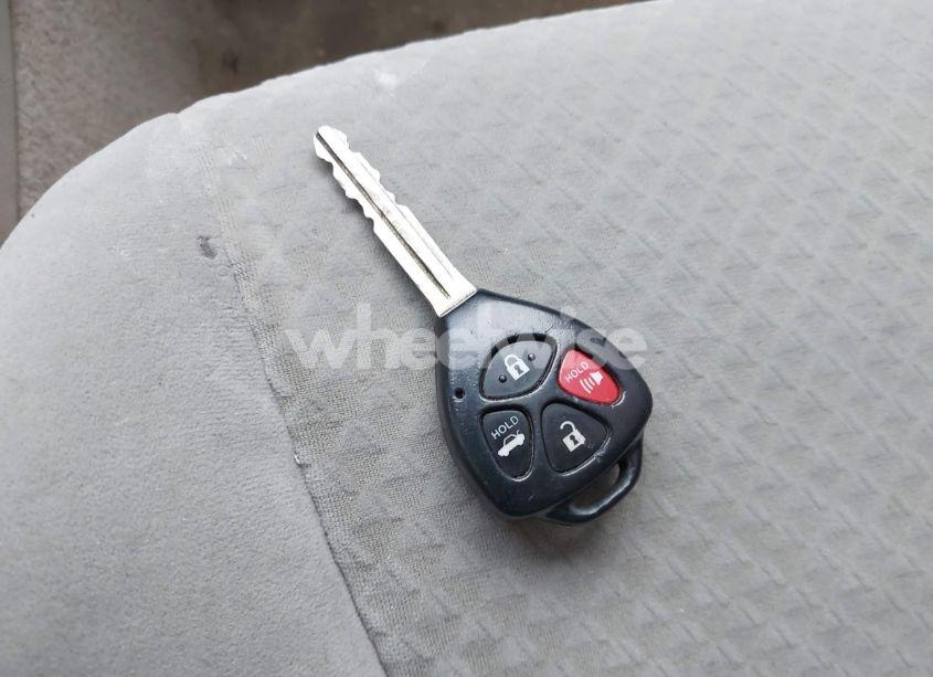 Photo 11 of 2010 Toyota Camry LE (VIN 4T4BF3EKXAR056638)