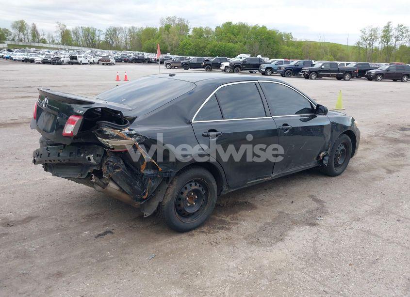 Photo 4 of 2010 Toyota Camry LE (VIN 4T4BF3EKXAR056638)