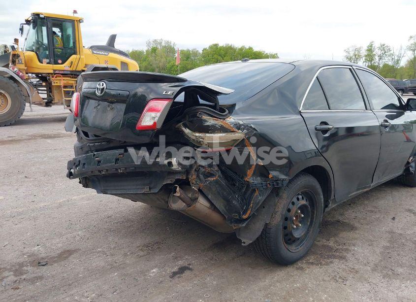 Photo 6 of 2010 Toyota Camry LE (VIN 4T4BF3EKXAR056638)